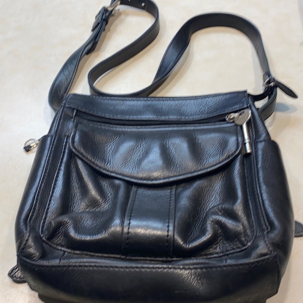 Fossil vintage black leather crossbody